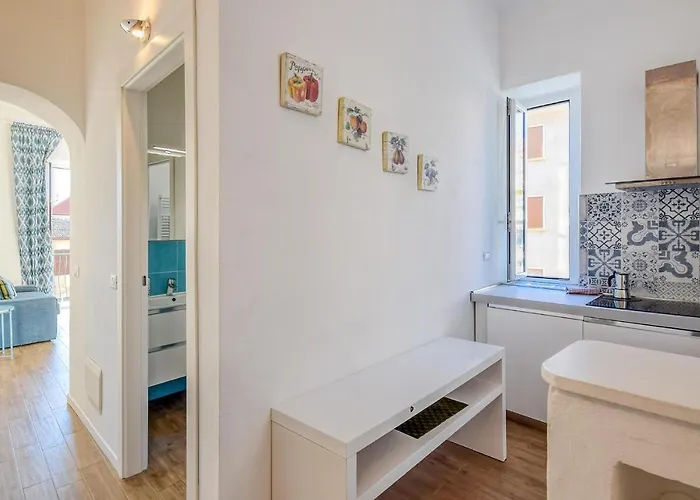 Pet Friendly In Apartment *